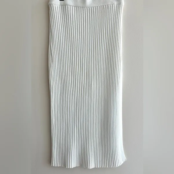 Amazon Women’s White Ribbed Sweater Midi Slit Skirt, Size Large - Image 2