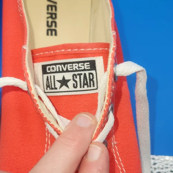 Converse Women's orange Classic Chuck Taylor All-star, Size 10 - Image 5