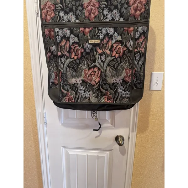 Vintage Jordache Floral Tapestry Suit CarryOn Luggage Overnight Travel Bag - Image 2