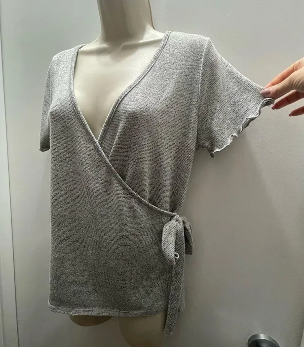 Caution to the Wind Asymmetrical Self-tie Gray Top - Image 4