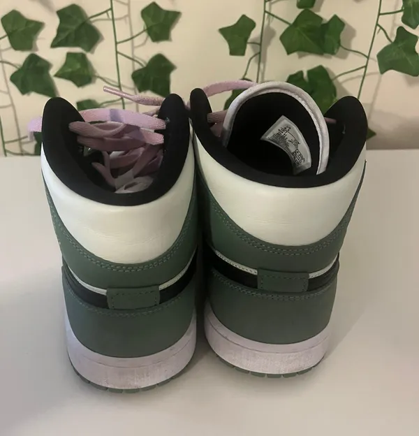 Jordan 1 Mid Dutch Green - Image 2