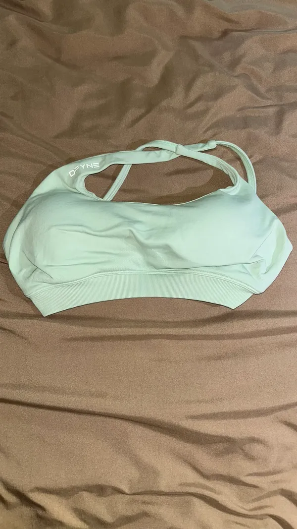 DFYNE Sports Bra Asymmetric - Image 3