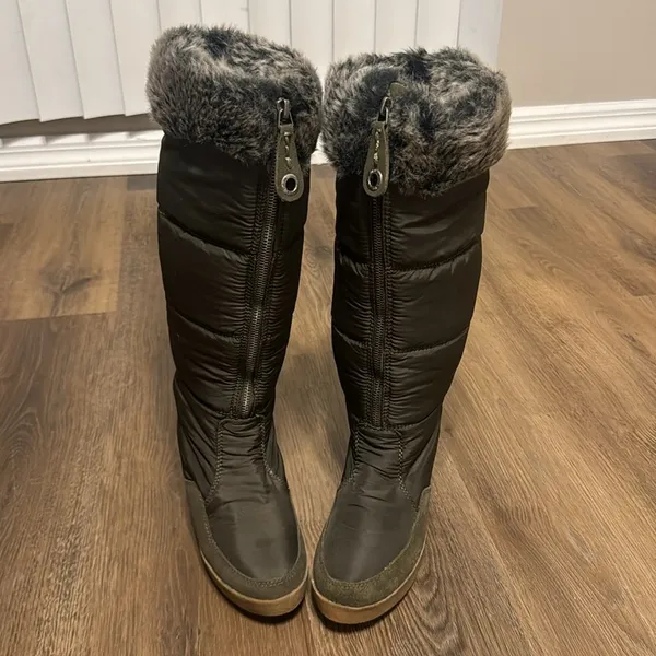 JUICY COUTURE Faux Fur Lined Knee High Platform Wedge boots Full Zip Green SZ 8‎ - Image 3