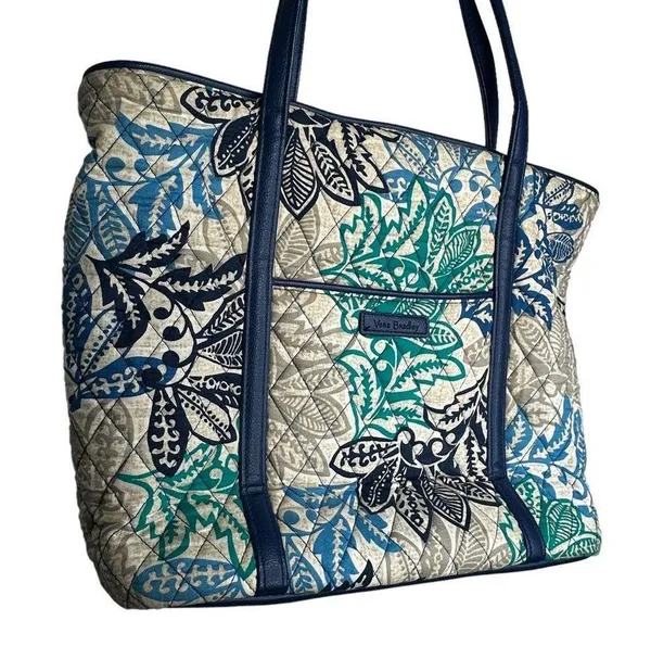 Vera Bradley Quilted Purse - Image 2