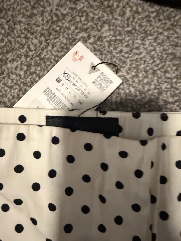 ZARA Pants Capri - Image 4