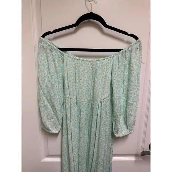 Billabong Mint Green Daisy Floral Smocked Off Shoulder Maxi Dress NWT Size Large - Image 4