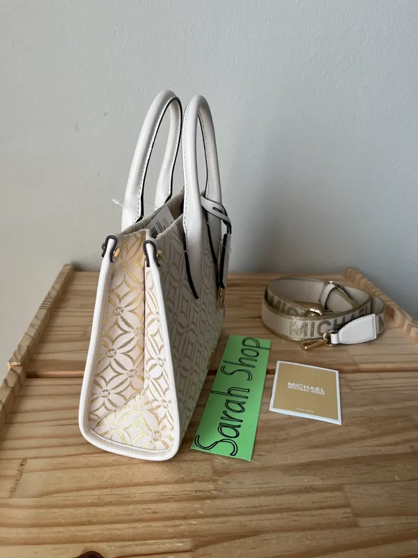 Michael Kors Purse - Image 4