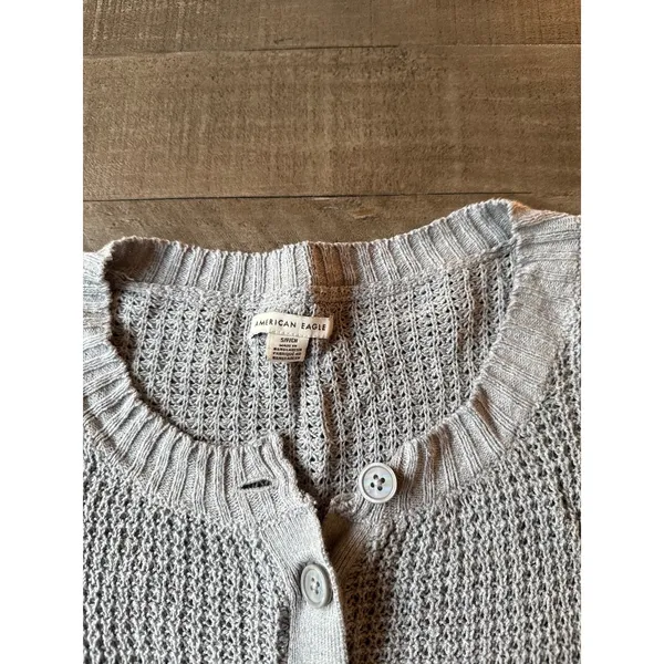 American Eagle Women's color-block gray white black waffle-knit henley sweater S - Image 2