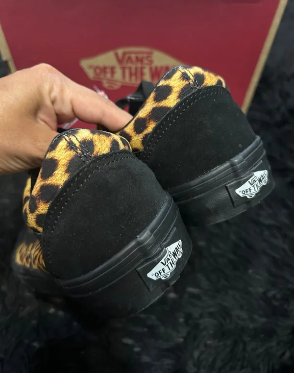 VANS old skool black suede animal print lace up shoes sneakers women’s 9 new - Image 4
