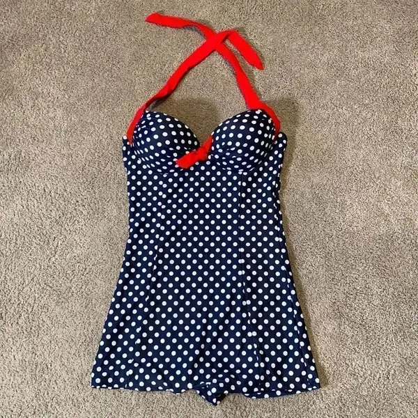 Women’s Swimsuit Bathers Halter Neck Boy Leg with Polka Dots Size 6-8 NEW - Image 4
