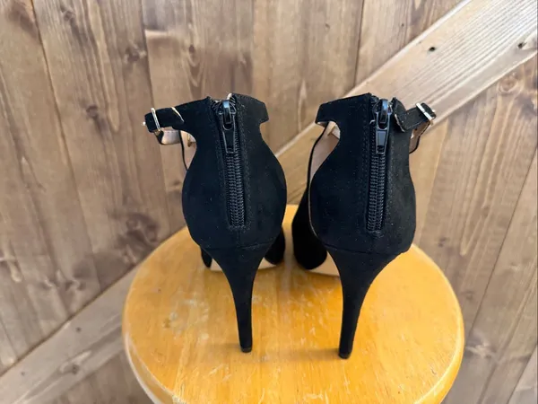 Madden Girl women’s black peep-toe high heel sandals, size 6.5 - Image 4