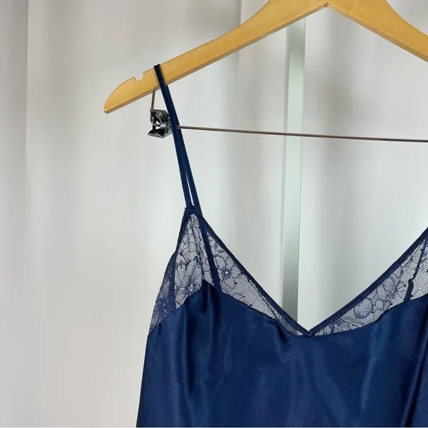 Victoria's Secret Medium Satin Lace V Neck Navy Blue Crop Tank Top Lingerie - Image 7