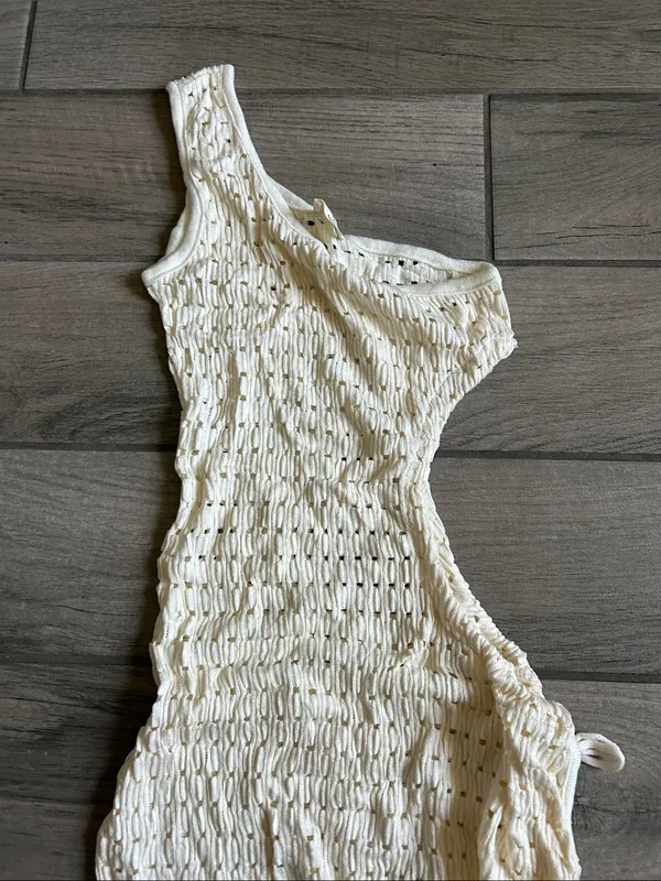 Asymmetric One-Shoulder Knit Dress in Cream - Image 3