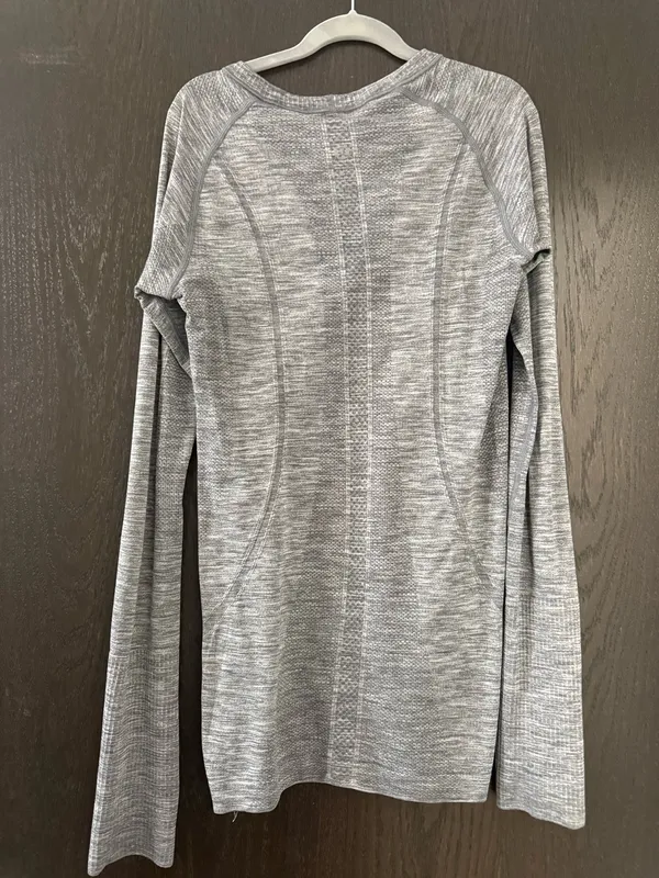 Lululemon Swiftly Tech Long Sleeve - Image 2
