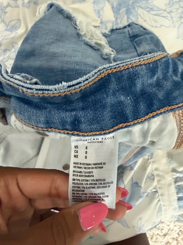 American Eagle Jean Shorts - Image 3
