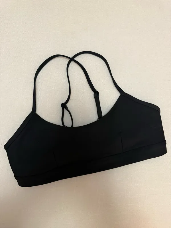 Alo Airlift Intrigue Yoga Sports Bra - Image 2