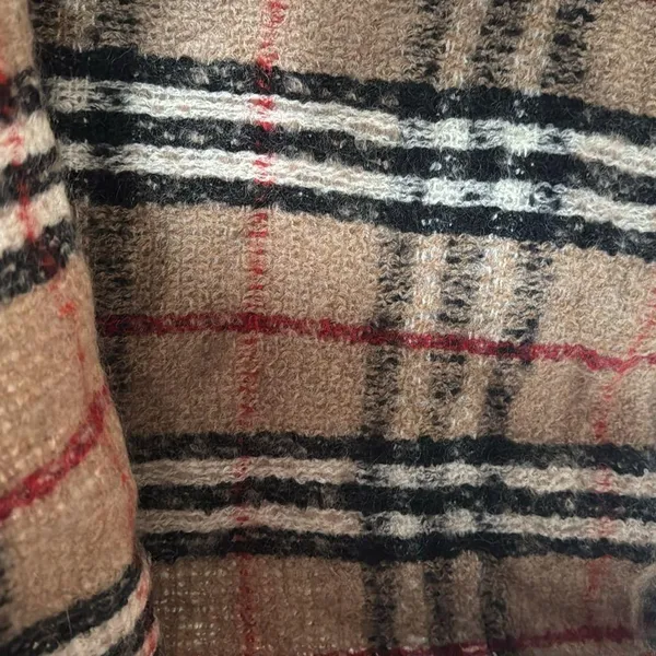 Burberry Women's Poncho Wool Mohair Blend Size M based on Measurements Luxury - Image 4
