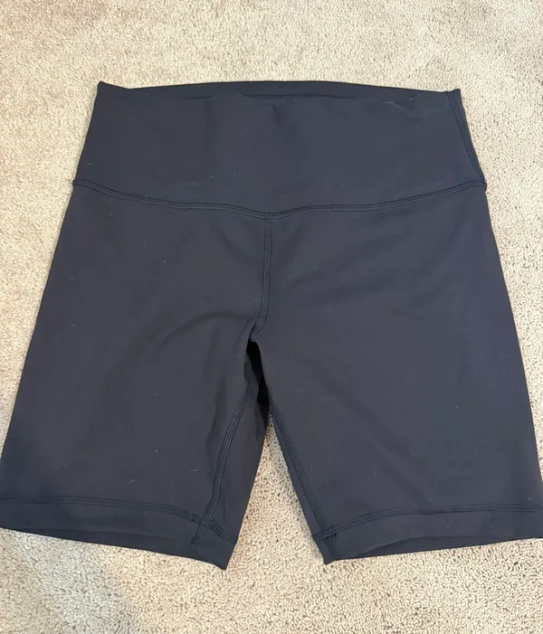 Lululemon Align High-Rise Shorts 8” - Image 2