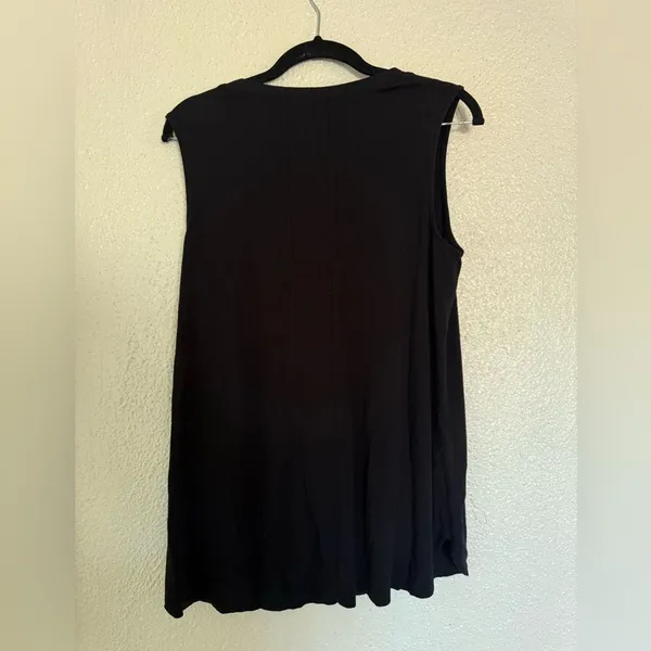 SPANX® Activate scoop Neck Tank size Medium - Image 6