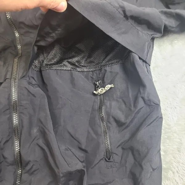 Old Navy Women's Rain Jacket Water Resistant Size Medium Full Zip Hooded Pockets - Image 3