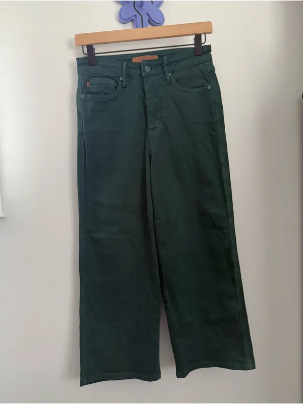 Judy Blue 3/26 Tummy Control Hunter Green Wide Crop Holiday Casual - Image 6