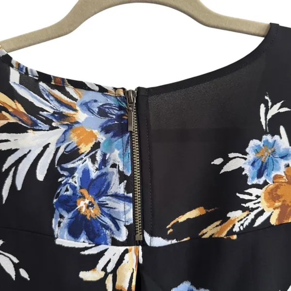 Maurices Womens XL Floral Blouse Black Blue Short Sleeve Zipper Back Top | 0135 - Image 3