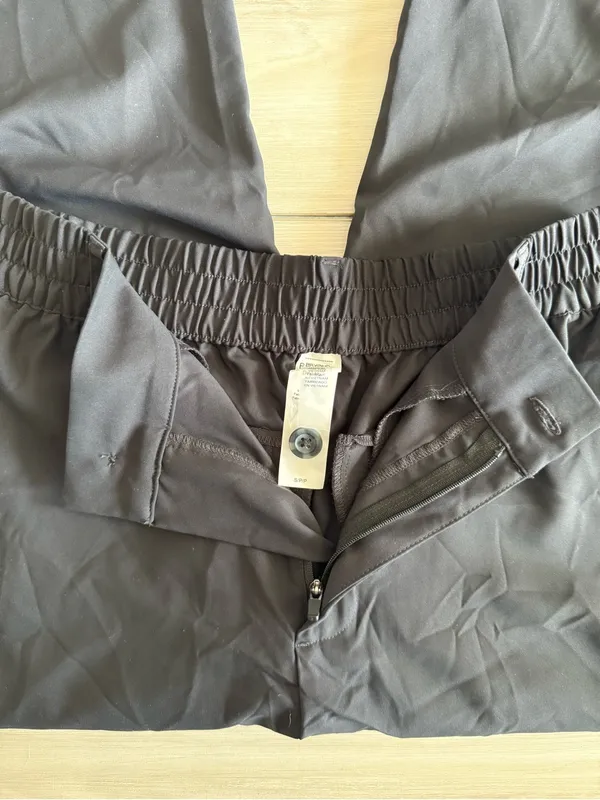 Beyond Yoga Status Tapered Pants Black Small NWT - Image 10