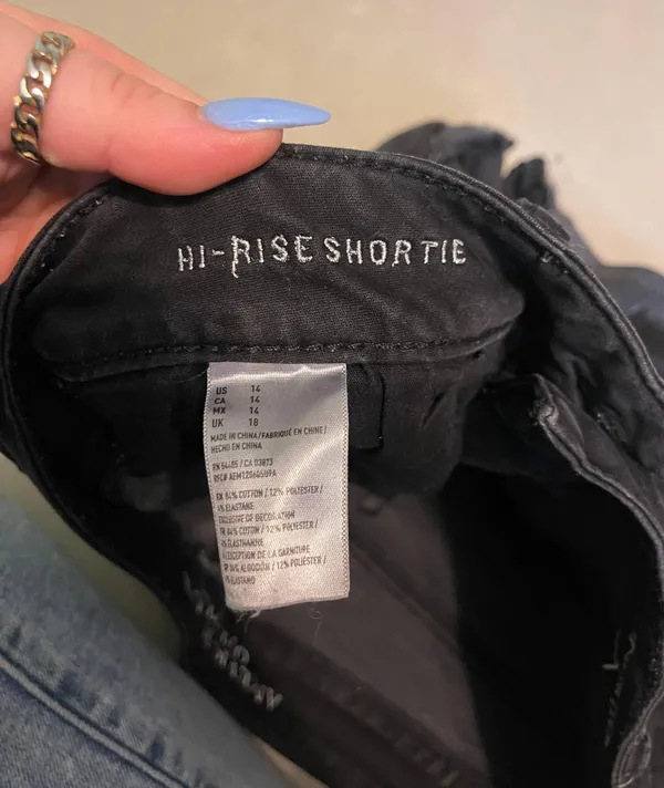 American Eagle Shorts - Image 3