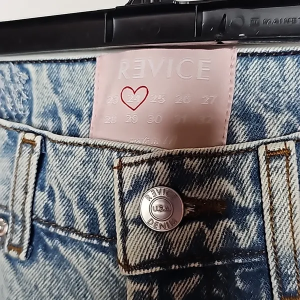 REVICE NWT ex boyfriend / player one stone wash denim jeans sz 24 - Image 4