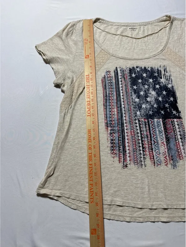 Rufflewn XL Beige Graphic Tee with Artsy American Flag - Image 3