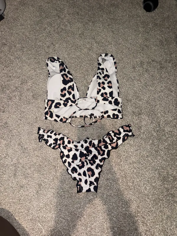 Gianni Bini Leopard Print Bikini Set XS - Image 2