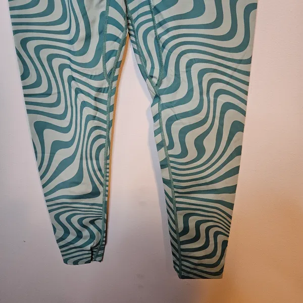 Vitality Womens Leggings Habitat Green Wave Workout Athletic Large - Image 3