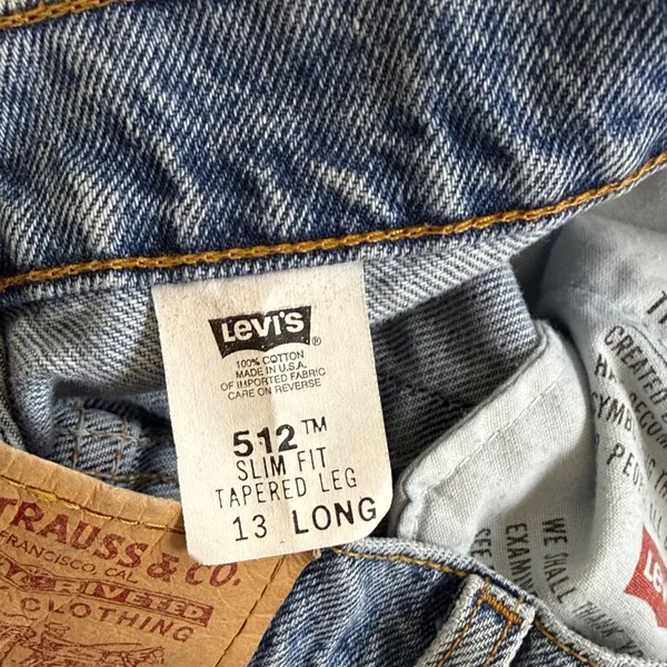 Levi's Straight Leg Jeans in Light Blue Denim - Image 7