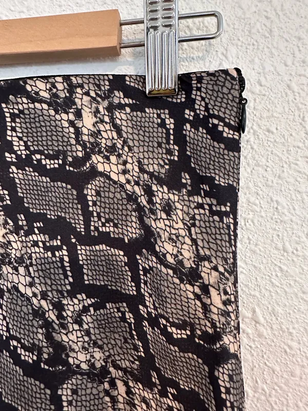 urban outfitters tan black snakeskin print midi skirt - Image 2