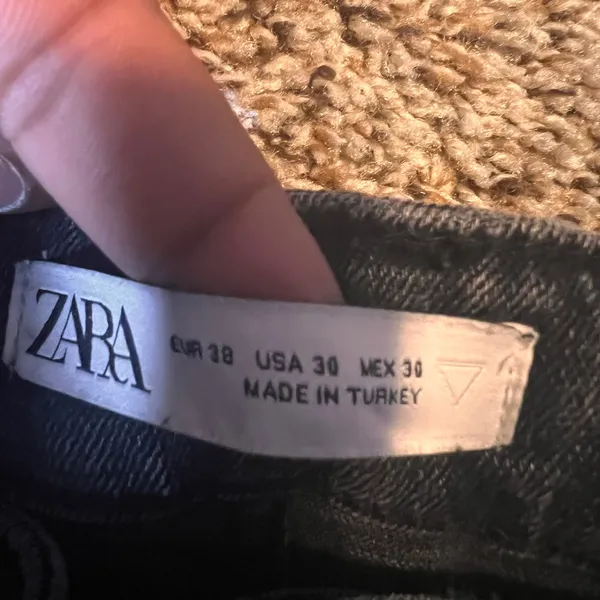 ZARA Women's Black Wash Denim‎ Straight Leg Jeans Size 30 - Image 3