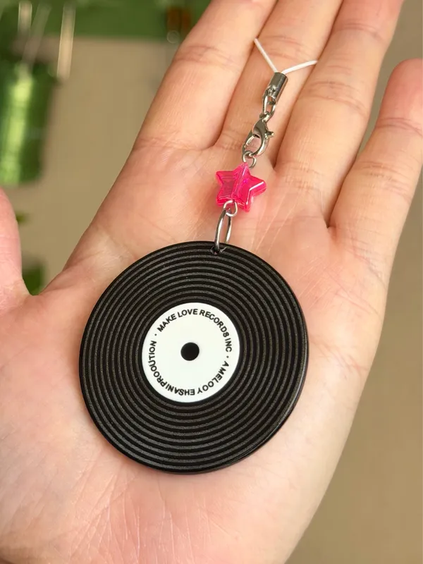 Handmade grunge street funky y2k retro style vinyl record phone charm/bag accessory/keychain/car display🌙 - Image 3