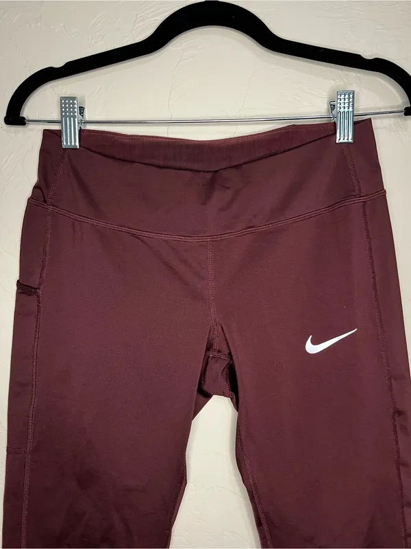 Nike Womens Epic Fast Dri-FIT Running Cropped Capri Burgundy Pockets‎ Leggings - Image 3