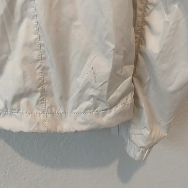 The North Face Women’s Windbreaker Size M - Image 6