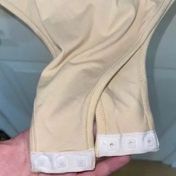 NWOT Mock Neck Ruched Bodysuit - Image 10