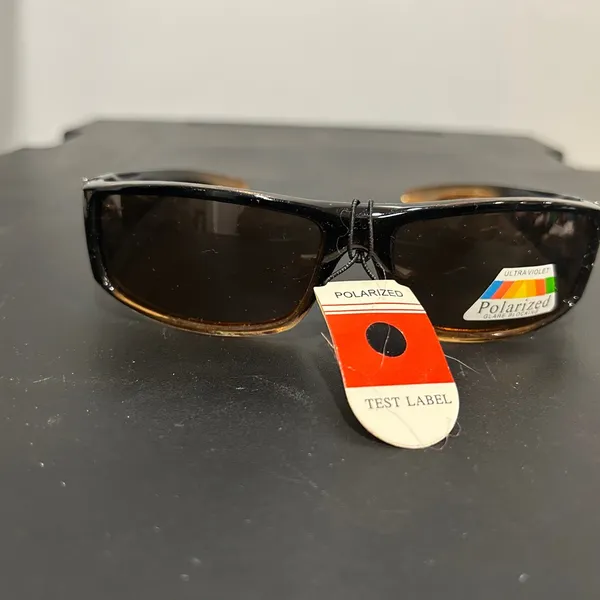 Black and Brown Polarized Sunglasses - Image 4