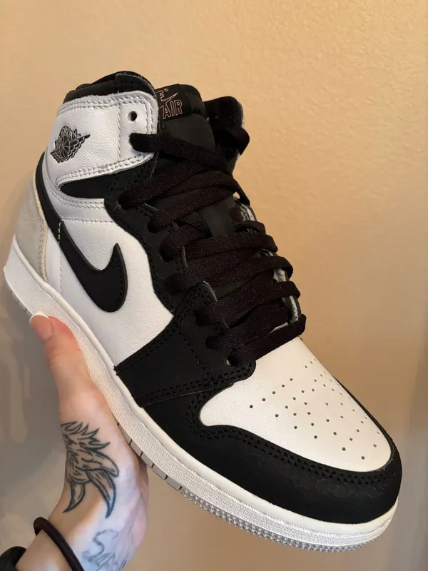 Air Jordan 1 Retro High OG GS ‘Stage Haze' - Image 2