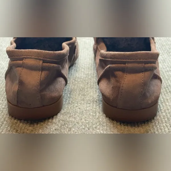 Steve Madden Beige Famed Suede Leather Slip On Loafer Chain Accents - Image 4