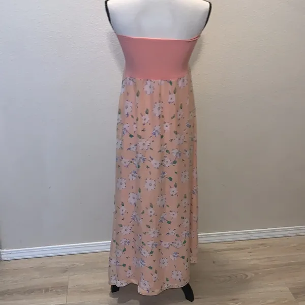 Light pink floral stretchy lined strapless Summer maxi dress - Image 5