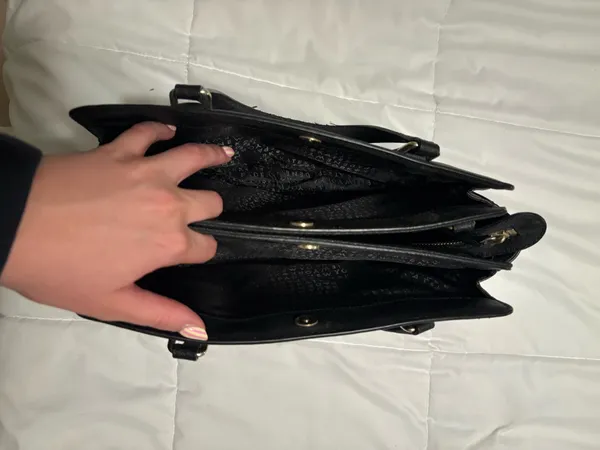 Black Kate Spade Purse - Image 5