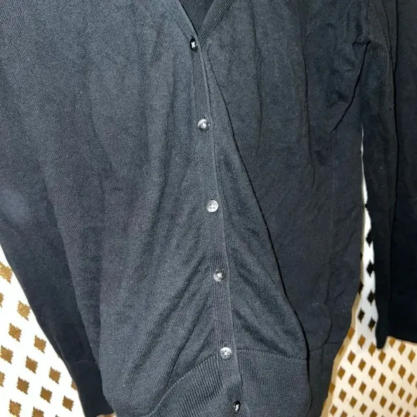 Old Navy black cardigan size M - Image 3