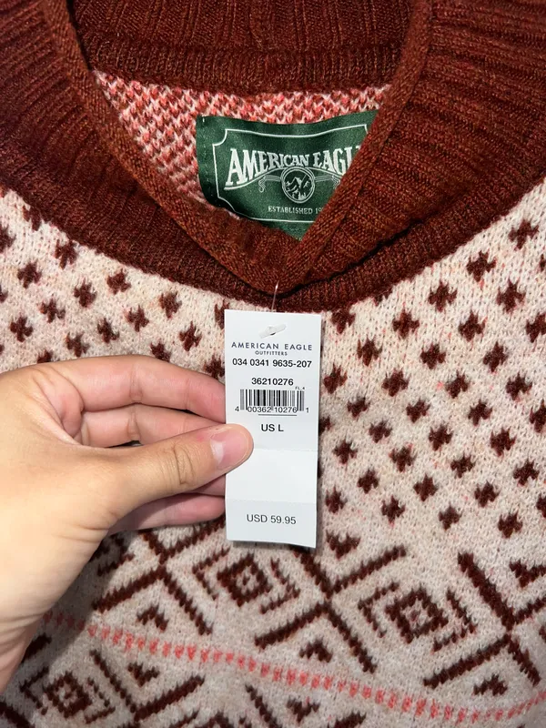 American Eagle Sweater - Image 3