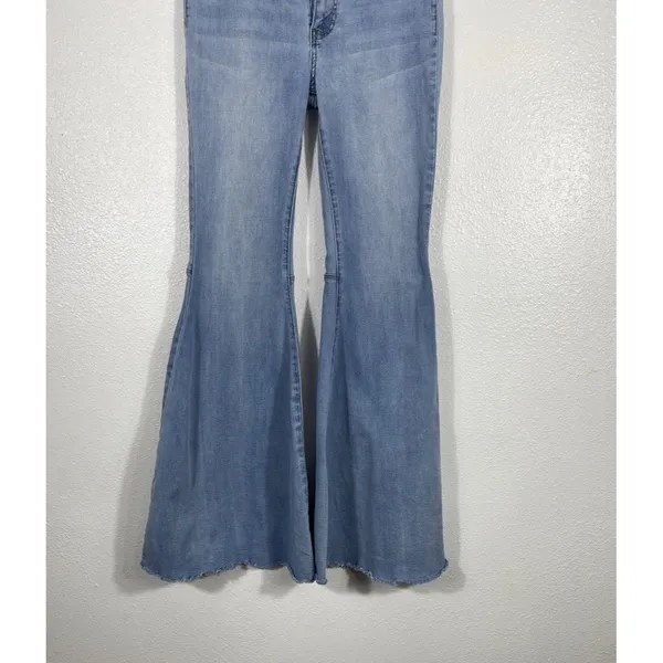 We The Free Flared Women's Jeans Light Blue Denim Raw Hem Stretch High Rise - Image 6