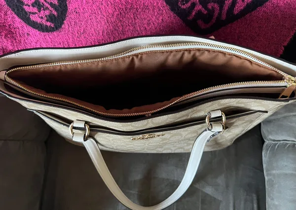Shoulder Bag - Image 5