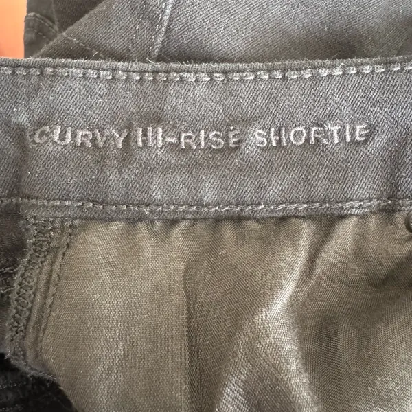 American Eagle Outfitters Curvy Hi-Rise Shortie Black Jean Shorts size 10 - Image 10