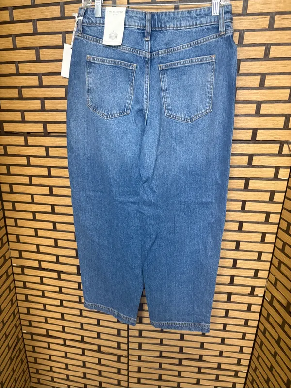 Free assembly barrel leg jeans size 0 - Image 2